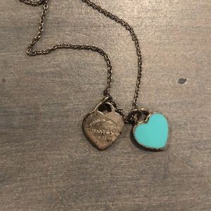 Tiffany & Co women’s necklace, sterling silver and needs polishing.